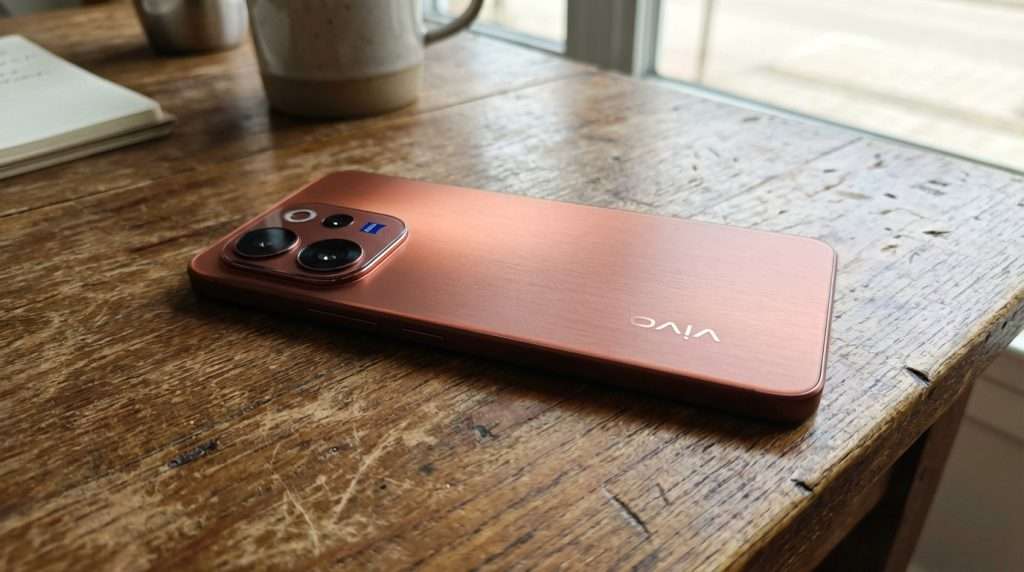 vivo V60 Lite Returns with Snapdragon 6s 4G Gen 2 Chip and Impressive Battery 2 vivo v70 elite